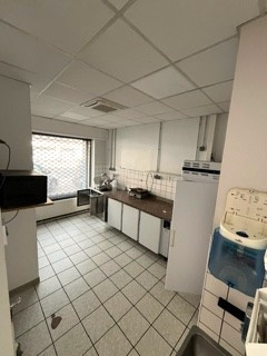 Local commercial à vendre à Charleville mezieres, 105 m² – photo 3 sur 3